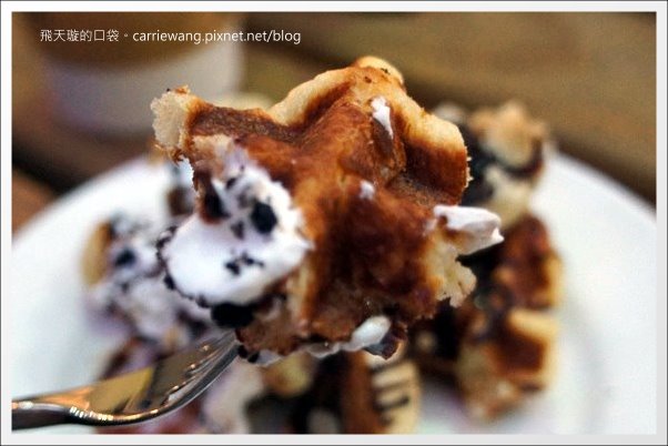 【台中蛋糕甜點】維特比利時鬆餅專賣 Witte Waffle Store。一中街小吃美食推薦 @飛天璇的口袋