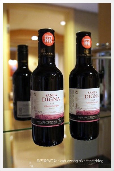 【高雄飯店住宿】國賓大飯店+早餐buffet。同場加映：愛河愛之船夜遊無敵美景 @飛天璇的口袋