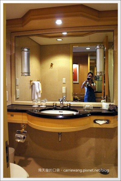 【高雄飯店住宿】國賓大飯店+早餐buffet。同場加映：愛河愛之船夜遊無敵美景 @飛天璇的口袋