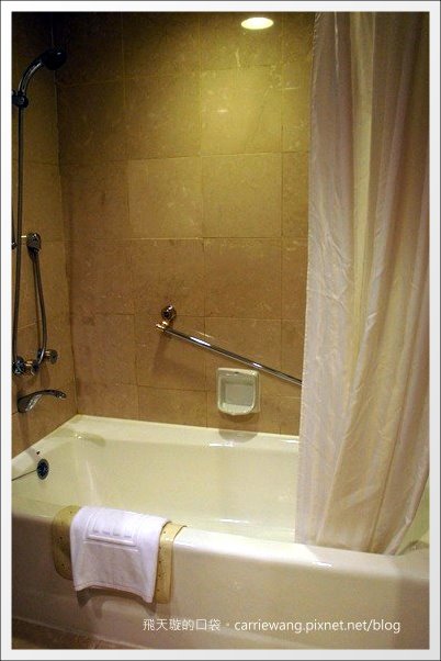 【高雄飯店住宿】國賓大飯店+早餐buffet。同場加映：愛河愛之船夜遊無敵美景 @飛天璇的口袋