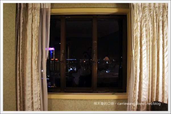 【高雄飯店住宿】國賓大飯店+早餐buffet。同場加映：愛河愛之船夜遊無敵美景 @飛天璇的口袋