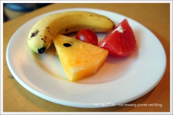 【高雄飯店住宿】國賓大飯店+早餐buffet。同場加映：愛河愛之船夜遊無敵美景 @飛天璇的口袋