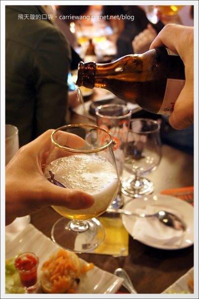 【台中美食推薦】布娜飛比利時啤酒餐廳@台中大遠百12F(得獎名單已公佈在頁尾，謝謝大家) @飛天璇的口袋