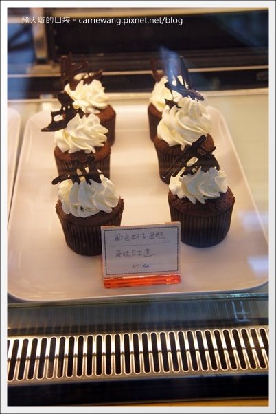 【台中下午茶】Minazuki 水無月博館店．當英國女王遇上東方美人。好吃的杯子蛋糕推薦！(已歇業) @飛天璇的口袋