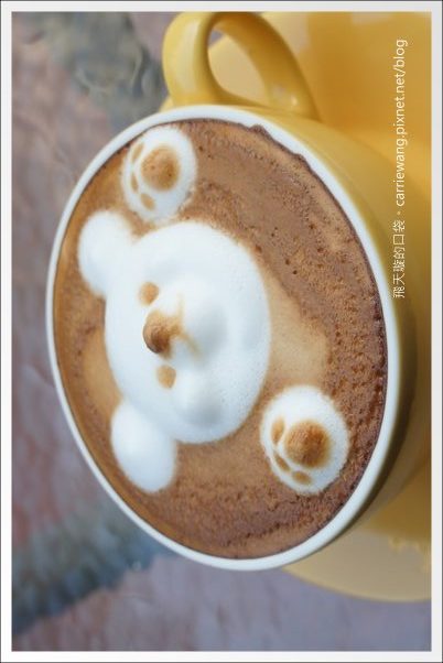 【台中咖啡館】52 Caf&eacute;．3D立體小熊拉花拿鐵很威，但是服務呢？！ @飛天璇的口袋