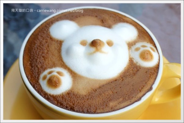 【台中咖啡館】52 Caf&eacute;．3D立體小熊拉花拿鐵很威，但是服務呢？！ @飛天璇的口袋