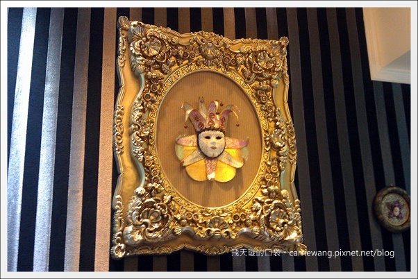 【台中美食推薦】跳舞香水．Dance Perfume@中友百貨B2。土石流蜜糖吐司到台中囉！ @飛天璇的口袋