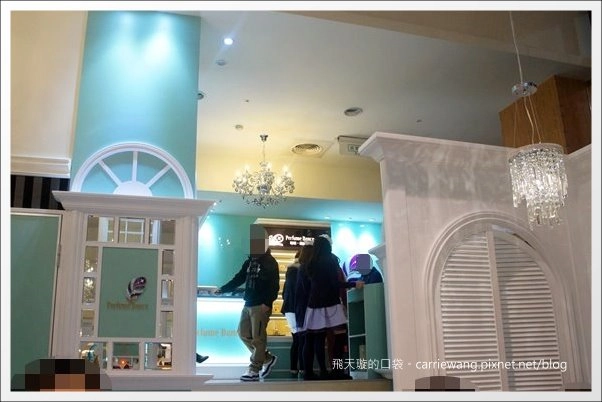 【台中美食推薦】跳舞香水．Dance Perfume@中友百貨B2。土石流蜜糖吐司到台中囉！ @飛天璇的口袋