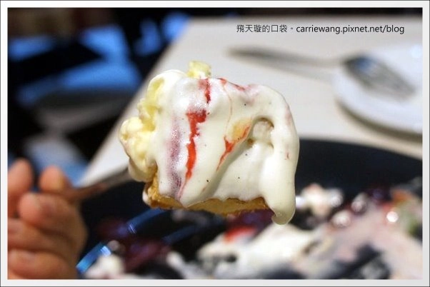 【台中美食推薦】跳舞香水．Dance Perfume@中友百貨B2。土石流蜜糖吐司到台中囉！ @飛天璇的口袋