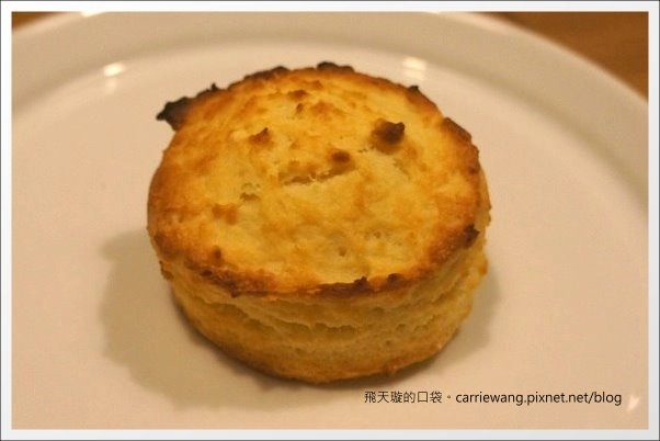 【台中下午茶】smith&hsu@中友百貨B2。我心中第一名的scone(司康)，現在台中也吃的到了！❤ @飛天璇的口袋