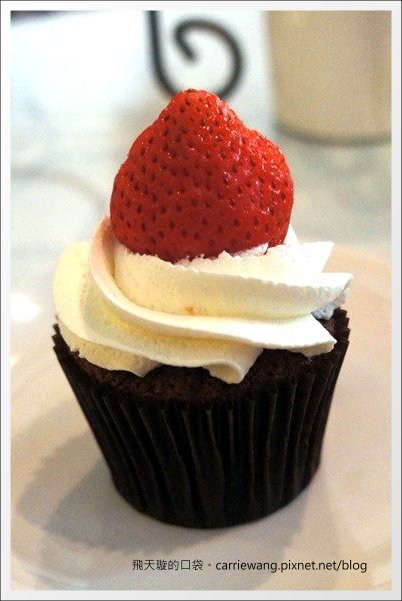 【台中下午茶】Minazuki 水無月博館店。Cookie Monster的杯子蛋糕你吃過嗎？(已歇業) @飛天璇的口袋