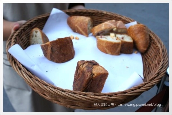吳寶春麥方店｜世界冠軍的麵包，辛苦排隊也值得 @飛天璇的口袋