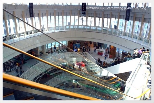 吳寶春麥方店｜世界冠軍的麵包，辛苦排隊也值得 @飛天璇的口袋