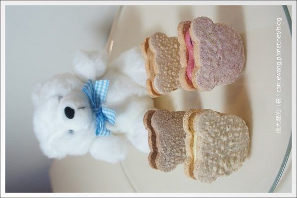 【台中蛋糕甜點】Moricaca．森果香。超可愛的小熊達克瓦茲！ @飛天璇的口袋