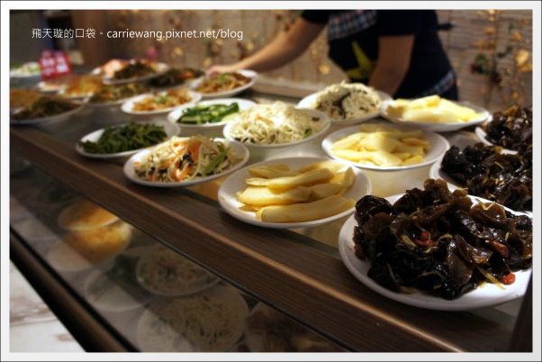 高雄牛乳大王x左營劉家酸菜白肉鍋 @飛天璇的口袋