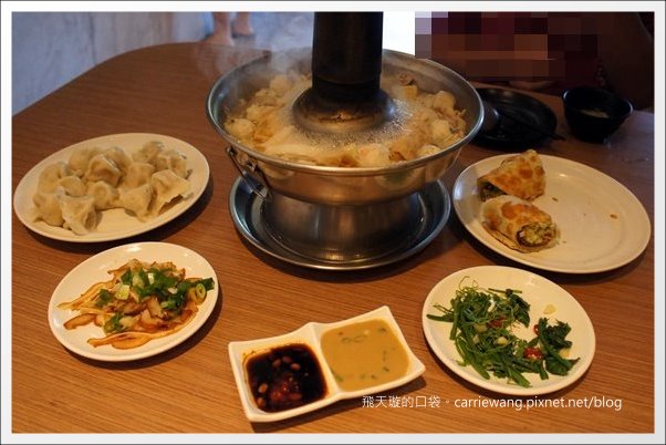 高雄牛乳大王x左營劉家酸菜白肉鍋 @飛天璇的口袋
