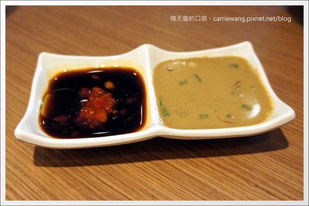 高雄牛乳大王x左營劉家酸菜白肉鍋 @飛天璇的口袋