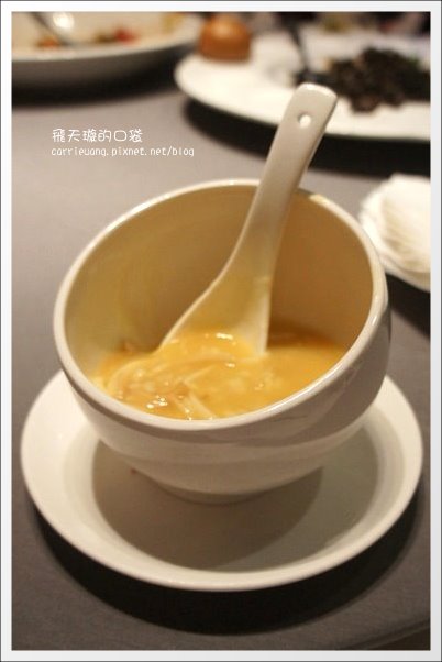 【台中美食】鳥窩窩私房菜@大遠百11F。10人份溫馨美饌桌菜~ @飛天璇的口袋