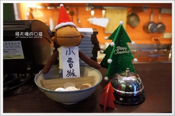 【台中美食】三時茶房．杏仁茶專門。沒有藥水味的杏仁茶+復古氛圍的老房子~ @飛天璇的口袋