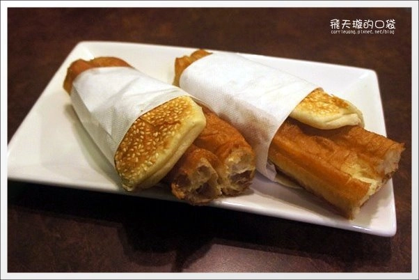 【台中美食】三時茶房．杏仁茶專門。沒有藥水味的杏仁茶+復古氛圍的老房子~ @飛天璇的口袋