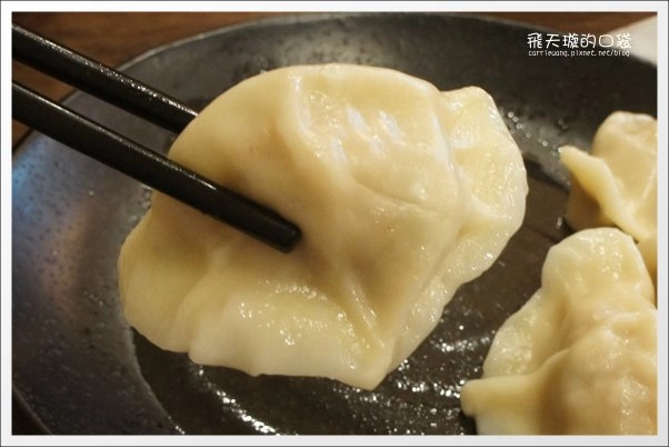 【台中牛肉麵推薦】牛佬牛肉麵專門店。讓不愛吃牛肉麵的我，也愛上了牛肉麵&hellip;❤(同場加映：2013文昌國小櫻花季) @飛天璇的口袋