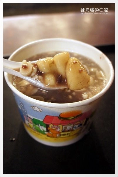 台南小吃美食一日遊｜小南米糕+品香肉粽+深藍咖啡館+阿明豬心冬粉+莊子土豆仁湯+莉莉水果店 @飛天璇的口袋