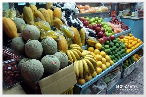 台南小吃美食一日遊｜小南米糕+品香肉粽+深藍咖啡館+阿明豬心冬粉+莊子土豆仁湯+莉莉水果店 @飛天璇的口袋