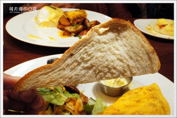 【台中早午餐】Gordon Biersch．GB鮮釀啤酒餐廳。道地的美式早午餐激推！ @飛天璇的口袋