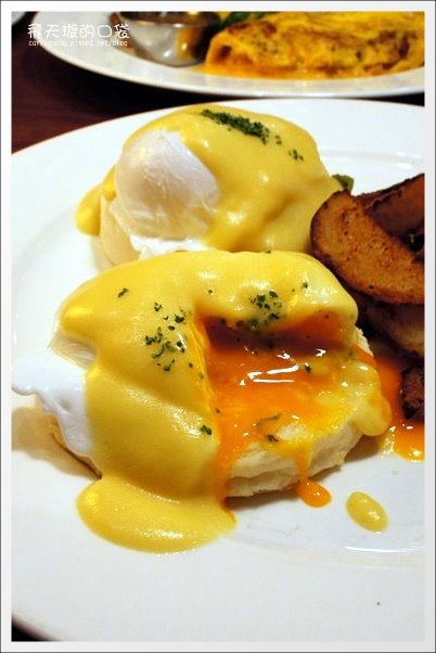 【台中早午餐】Gordon Biersch．GB鮮釀啤酒餐廳。道地的美式早午餐激推！ @飛天璇的口袋