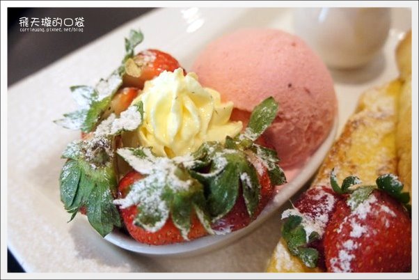 【台中早午餐】鯊魚咬吐司@學士總店。鯊魚啊鯊魚，你何苦咬自已？ @飛天璇的口袋