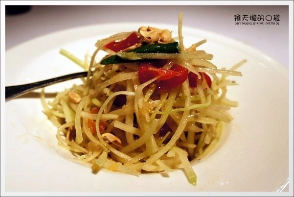 【台中泰式餐廳】紅舍泰式料理@中港店。每一道都很好吃，很值得推薦！ @飛天璇的口袋