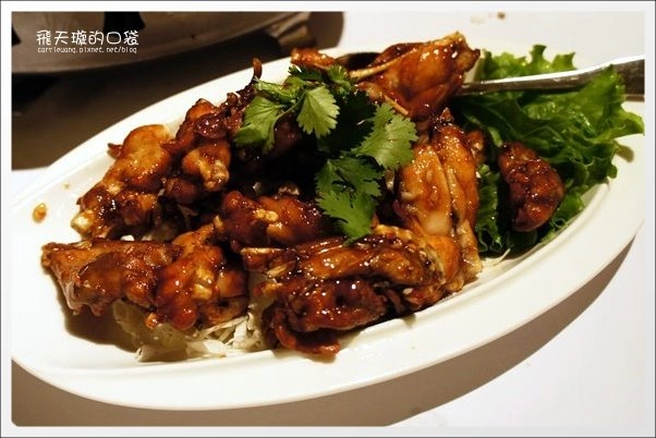 【台中泰式餐廳】紅舍泰式料理@中港店。每一道都很好吃，很值得推薦！ @飛天璇的口袋