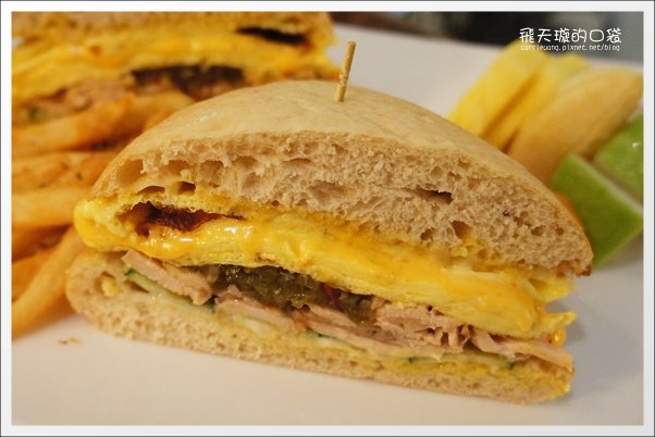 【台中下午茶】拾光机壹号(=拾光機壹號)。老宅新生命~(拾光机已搬家，原址已改名：貳樓高) @飛天璇的口袋