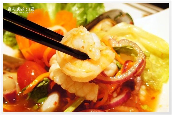 【台中泰式餐廳】泰過熱時尚泰式料理。新加坡來的好滋味，全新菜單再出擊！ @飛天璇的口袋