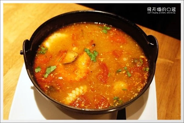 【台中泰式餐廳】泰過熱時尚泰式料理。新加坡來的好滋味，全新菜單再出擊！ @飛天璇的口袋