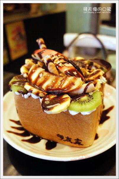 【台中美食】朋友家．日式輕食、甜點、沙冰。平等市場老屋新生 @飛天璇的口袋