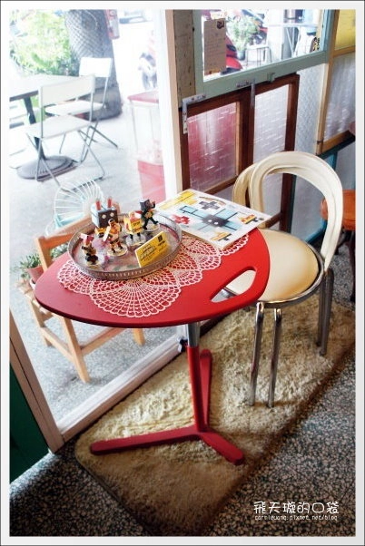 【台中美食】朋友家．日式輕食、甜點、沙冰。平等市場老屋新生 @飛天璇的口袋