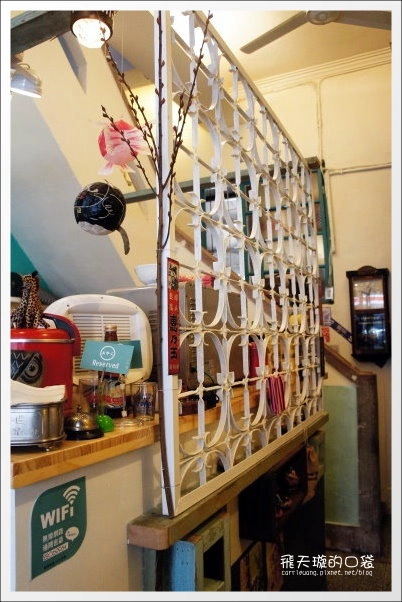 【台中美食】朋友家．日式輕食、甜點、沙冰。平等市場老屋新生 @飛天璇的口袋