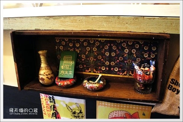 【台中美食】朋友家．日式輕食、甜點、沙冰。平等市場老屋新生 @飛天璇的口袋