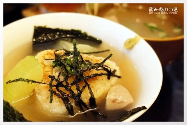 【台中美食】朋友家．日式輕食、甜點、沙冰。平等市場老屋新生 @飛天璇的口袋