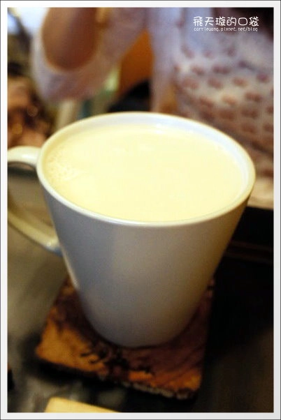 【台中美食】朋友家．日式輕食、甜點、沙冰。平等市場老屋新生 @飛天璇的口袋