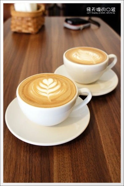 【台中下午茶】Coffee Slow。北屯~要脫鞋子的咖啡館 @飛天璇的口袋