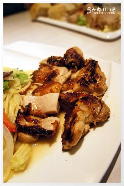 【台中下午茶】Connie’s Cafe。媲美鑽石的3CM超厚鬆餅 @飛天璇的口袋