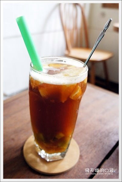 【台中下午茶】七天出走．7 days away Caf&eacute;+B&B。樸實，深得我心的鬆餅~ @飛天璇的口袋