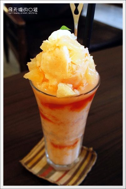 【台中下午茶】拾光机壹号(=拾光機壹號)。老宅新生命~(拾光机已搬家，原址已改名：貳樓高) @飛天璇的口袋