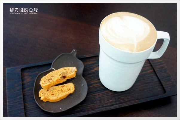 【台中下午茶】元生咖啡。環境很舒適的藝廊咖啡館推薦 @飛天璇的口袋