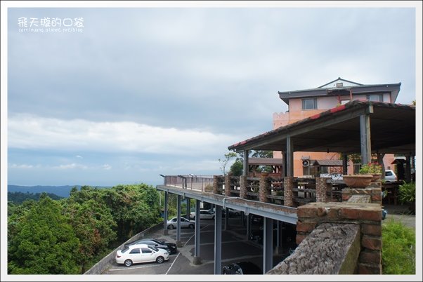 【苗栗民宿推薦】三義．雲洞山莊。徜揚在雲霧的懷抱+一泊二食的美食饗宴 @飛天璇的口袋