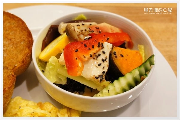 目覺咖啡三店．mezamashikohi-trio：精明一街商圈咖啡館推薦 @飛天璇的口袋