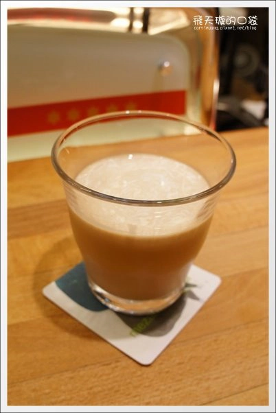 目覺咖啡三店．mezamashikohi-trio：精明一街商圈咖啡館推薦 @飛天璇的口袋