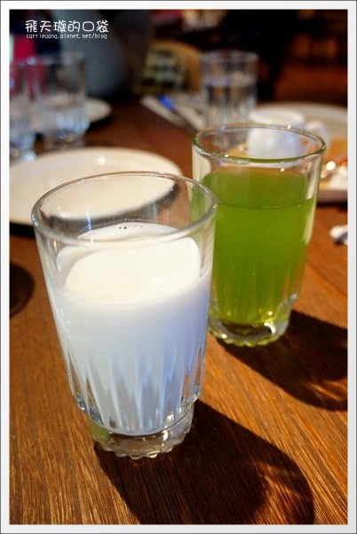 貳樓餐廳．Second Floor@仁愛店｜份量十足的爆紅早午餐店推薦 @飛天璇的口袋